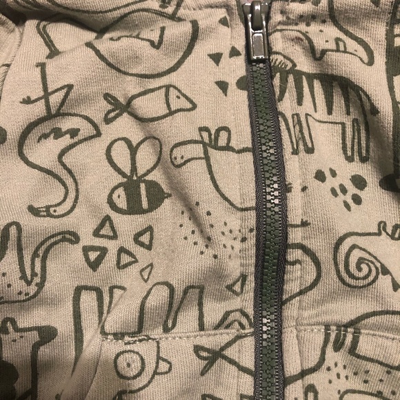 Zip up hoodie size 6-9 months. - Picture 2 of 4